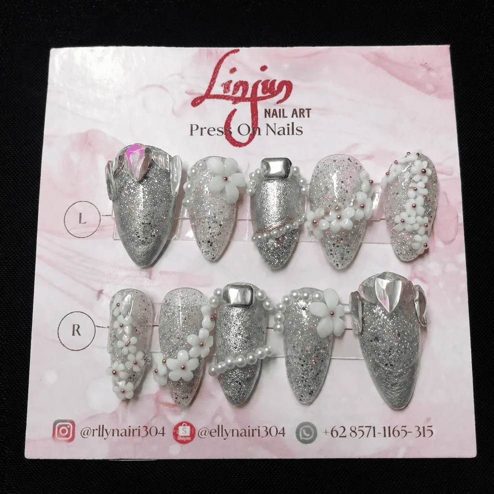 LJ 0011 - ( Silver Pearl Flower Luxury Nails )